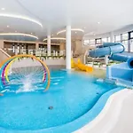 Lägenhet Polanki Aqua Deluxe Nielimitowany Dostep Do Basenow Darmowy Parking Kołobrzeg